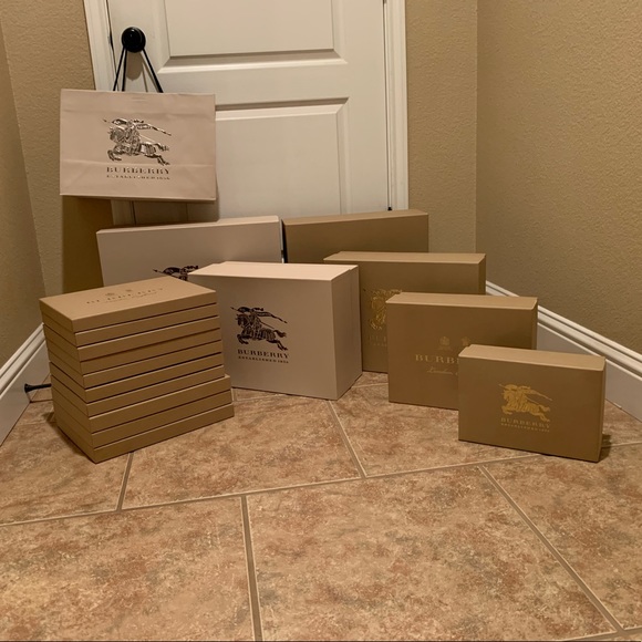 Burberry Boxes - Assorted sizes FOR SALE - Picture 1 of 4